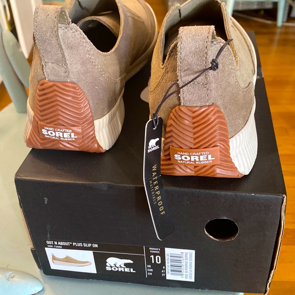 waterproof sorels size 10